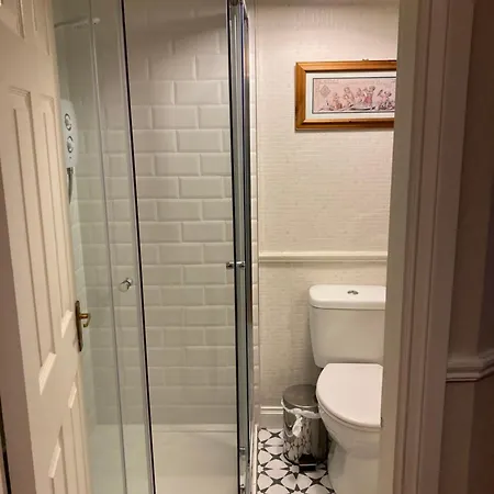 The Small House * Listowel