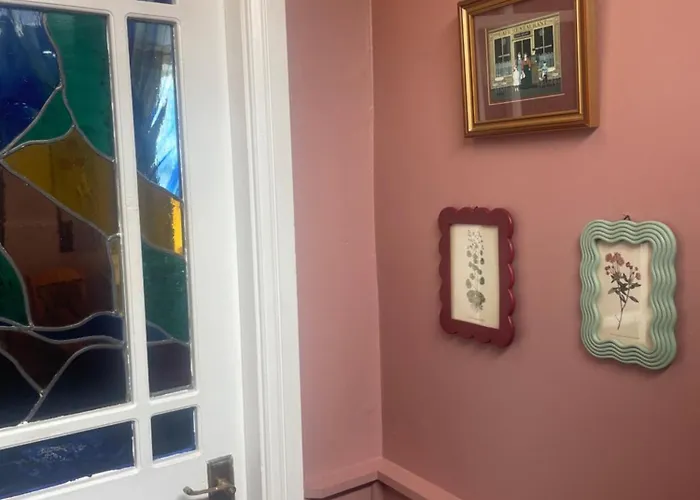 The Small House Сasa de vacaciones *